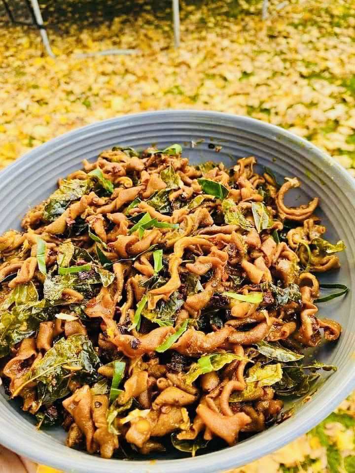 Made in Mandalay ကြက်အူကြော်