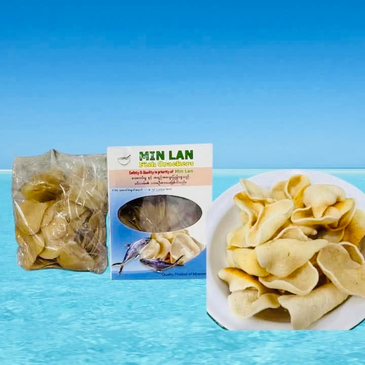 မင်းလမ်း ငါးမုန့် ( Fish Crackers )