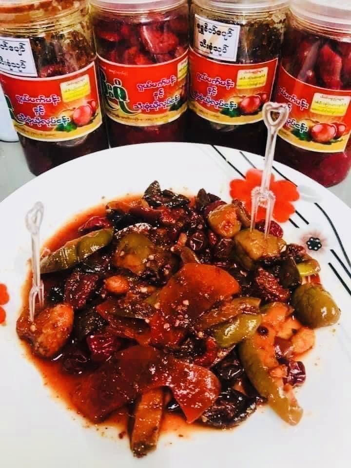 ပိုးဇုံ ရွှေစိတ်ပျော် သီးစုံသုပ်