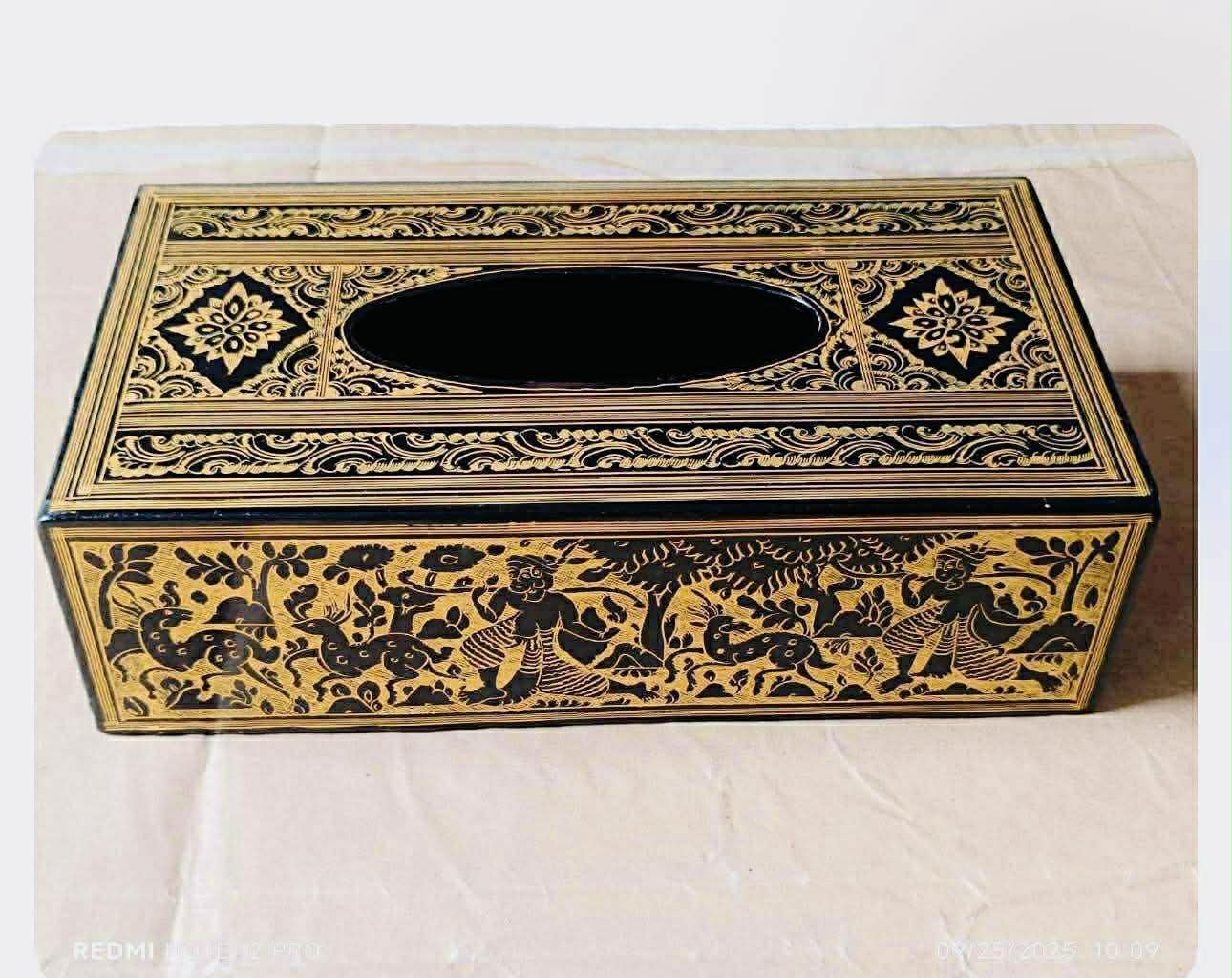 Tissue box 3