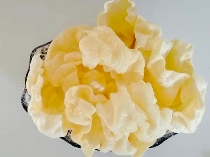 မင်းလမ်း ငါးမုန့် ( Fish Crackers )