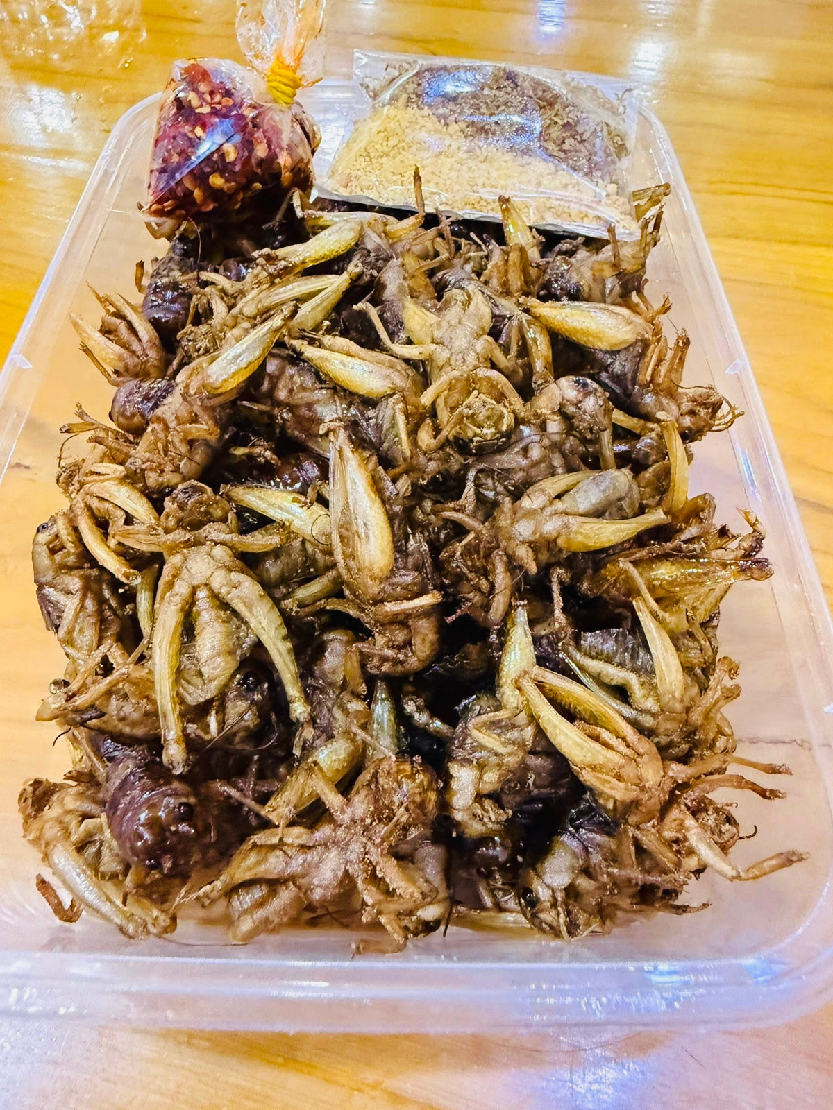 သက်မေ ပုရစ်ကြော် (အကောင် ၅၀)