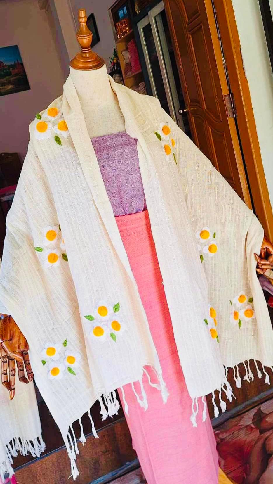 Hand made ကံ့ကော်ပန်း ပုဝါ