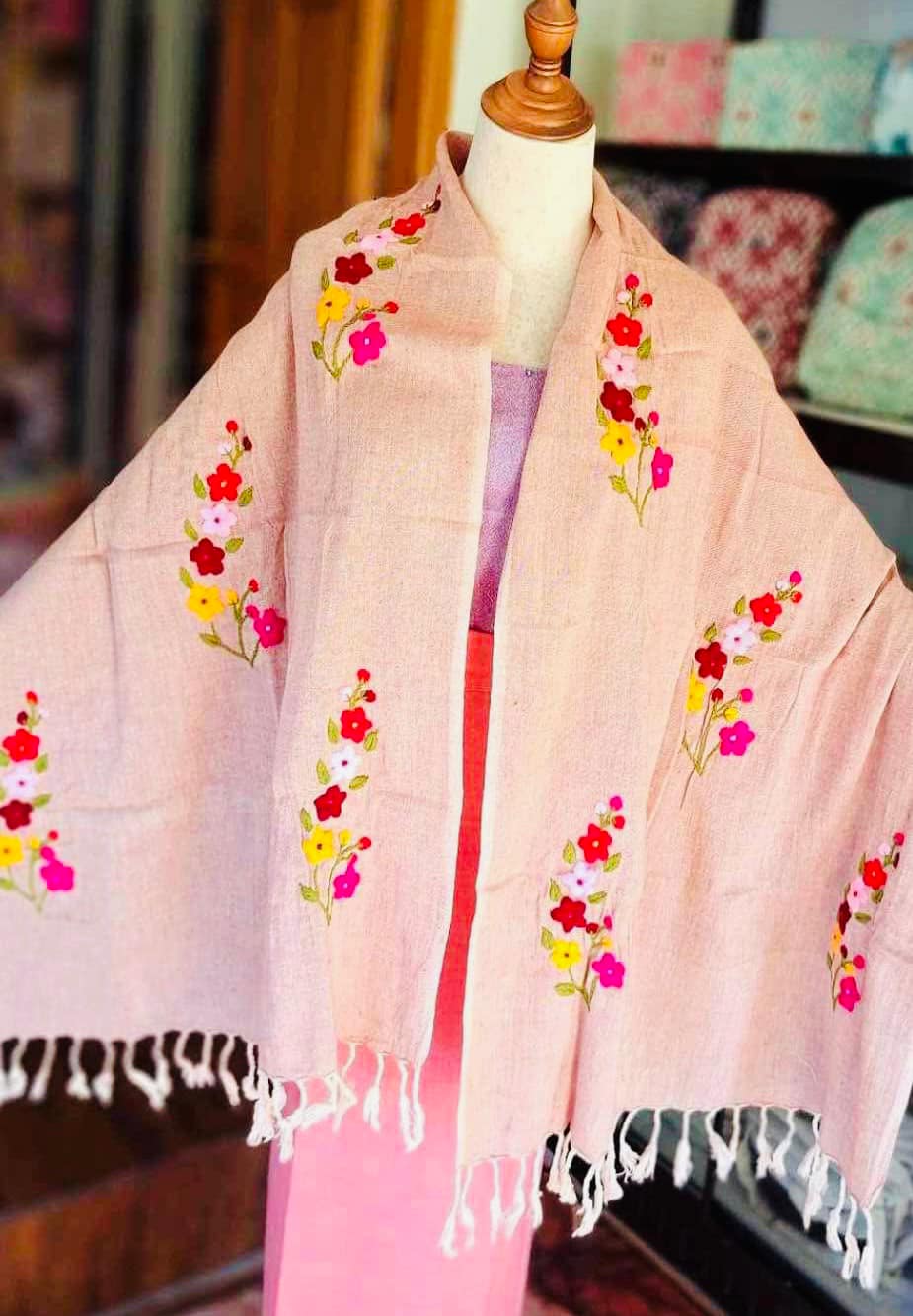 Hand made ပန်းရောင်စုံ ပုဝါ