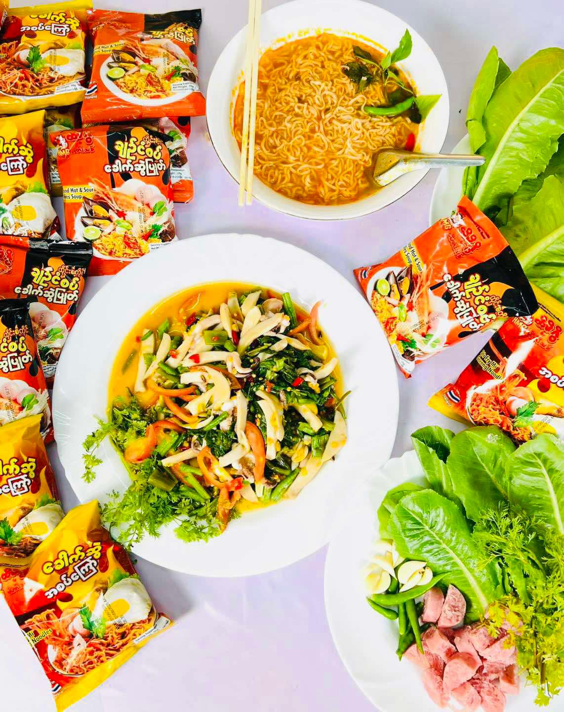 ထိမိဂွိ ထိုင်းစတိုင်ချဥ်ငံစပ် ခေါက်ဆွဲပြုတ်