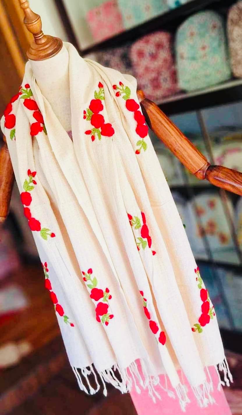 Hand made နှင်းဆီပန်း ပုဝါ