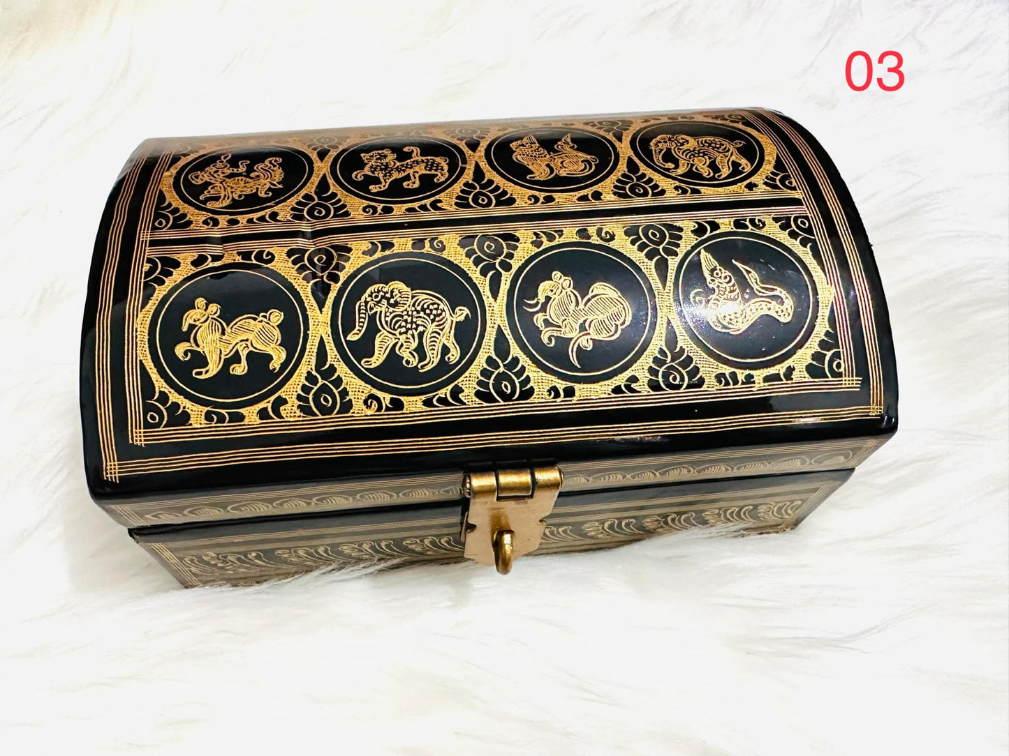 ယွန်း သေတ္တာ ( Jewellery Box ) 03