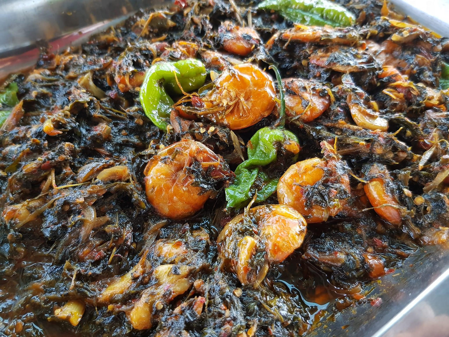 ပန်းခရေ ကင်ပွန်းချဉ်ပုစွန်ခြောက်ကြော် ( Fried Pickled Leaves )