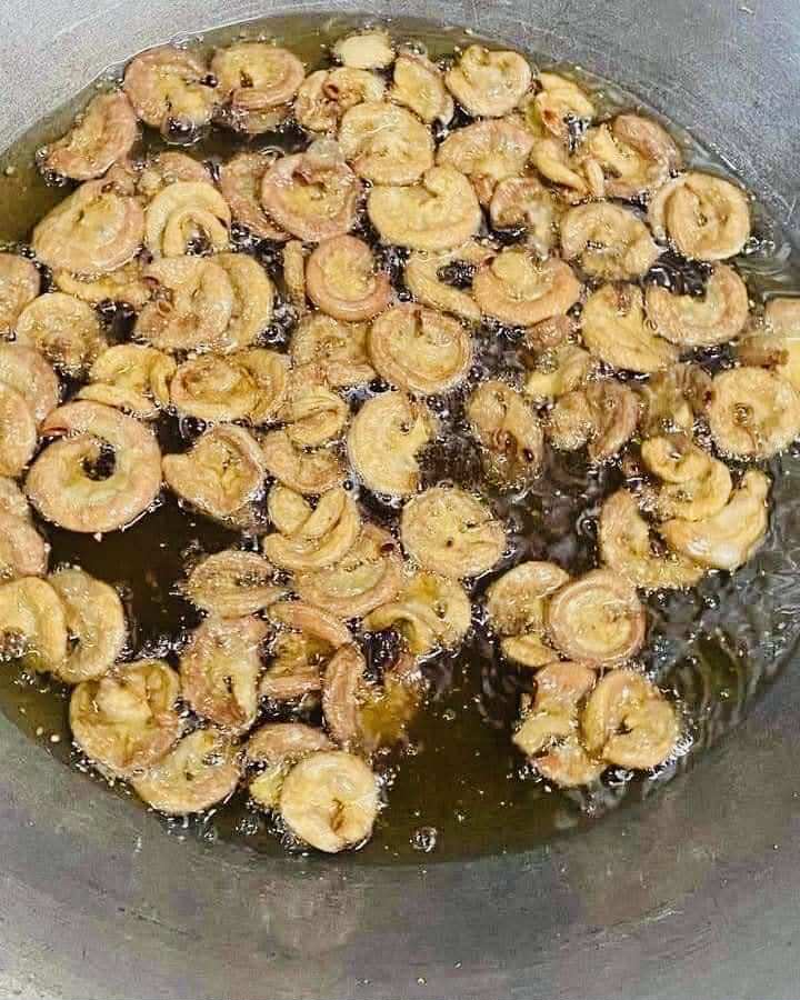 Made in Mandalay ဝက်အူနုကြော်
