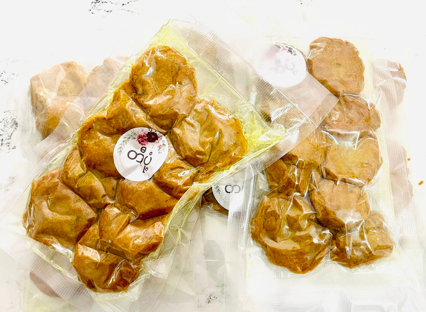 တီပုံ့ ငါးဖယ်ကြာ် (၁၂ ခုပါ)