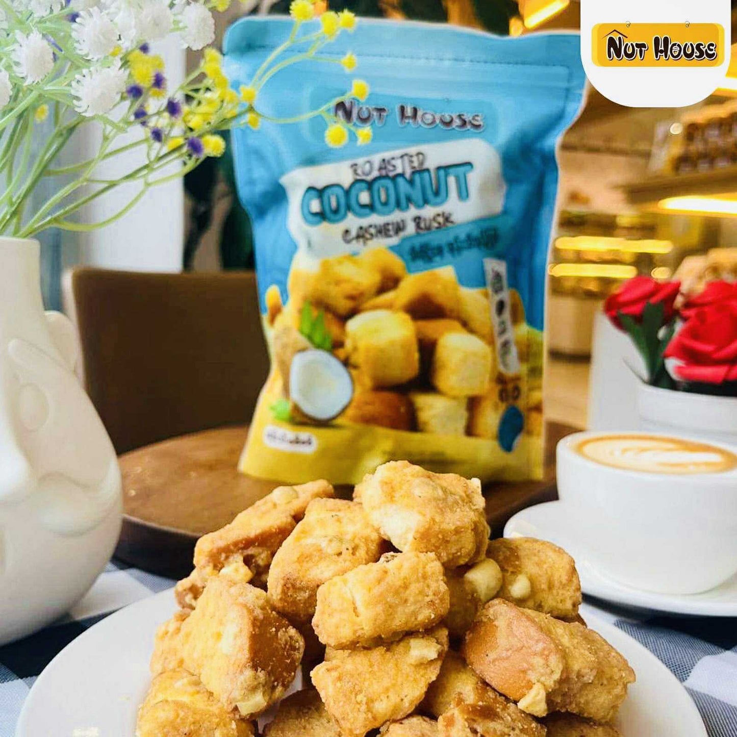 Nut House သီဟိုဠ်စေ့ အုန်းသီးမု့န်ကြွပ် ( Roasted Coconut Cashew Rusk )