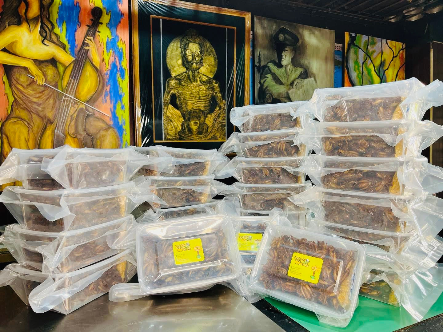 Little Worm အမသီးသန့်ဥအပြည့် ပုရစ်ကြော် (အကောင် ၅၀)